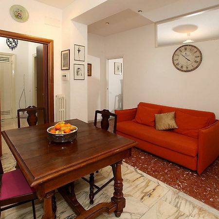 Anna A San Pietro Holiday House Rome Bagian luar foto